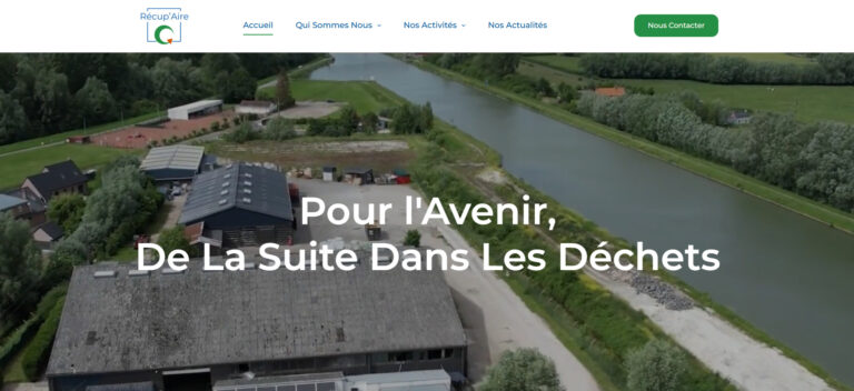 une impression d'écran de la page d'accueil du site recupaire.fr